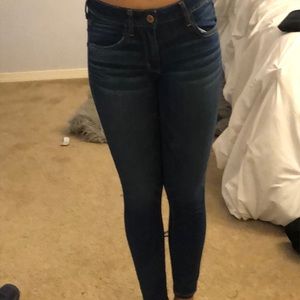 Very cute American eagle blue jeans